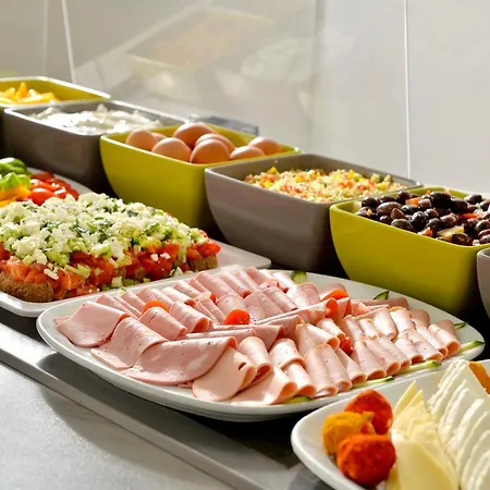 فندق إيروتيل أكايا بيتش 4*