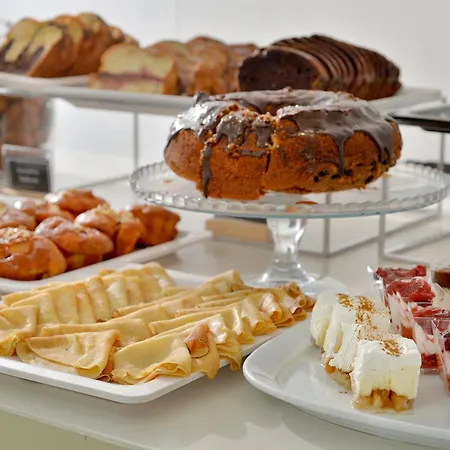Hotell Airotel Achaia