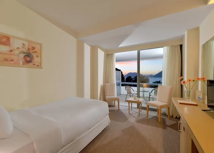 Airotel Achaia 4*