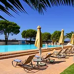 Hotell Airotel Achaia 4*