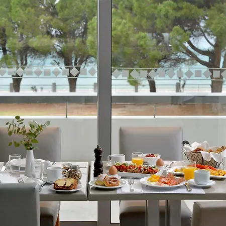 Airotel Achaia Szálloda 4*