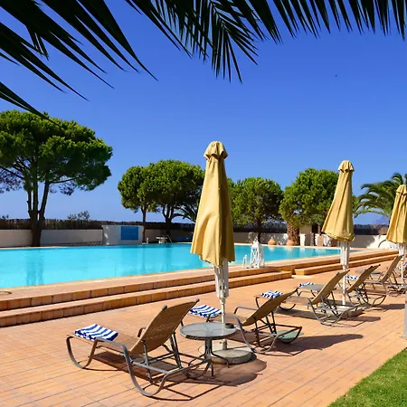 Hotel Airotel Achaia 4*