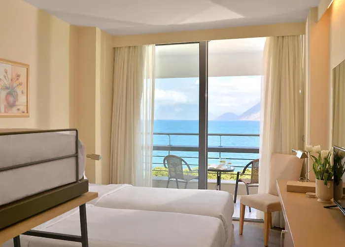 Airotel Achaia 4* פאטרה