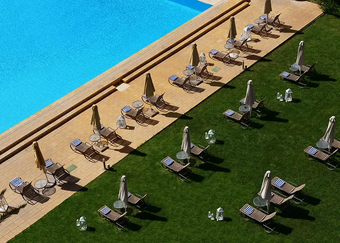 Hotell Airotel Achaia 4*