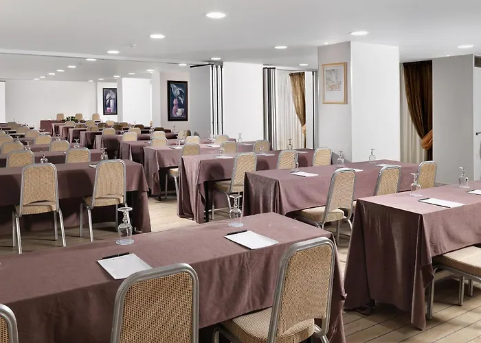 Hotel Airotel Achaia 4*